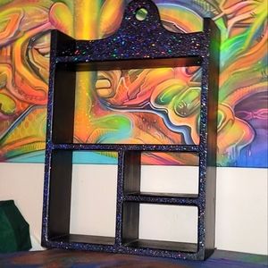 Glitter shelf